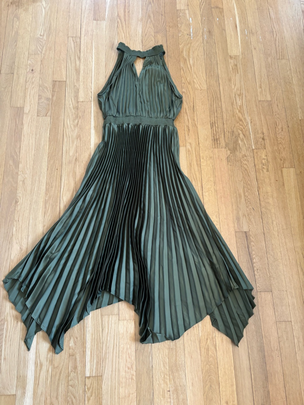 Anrabess Satin Pleated Dress